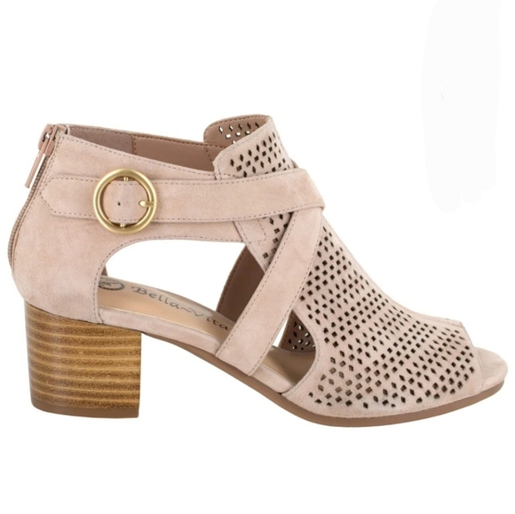 Bella Vita Tan Perforated Sandals 11W - Picture 2 of 8